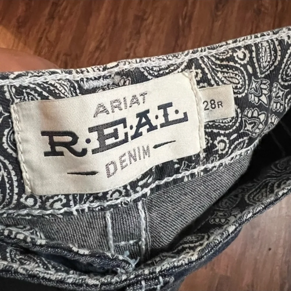 Ariat REAL Straight Leg Jeans - Picture 4 of 7